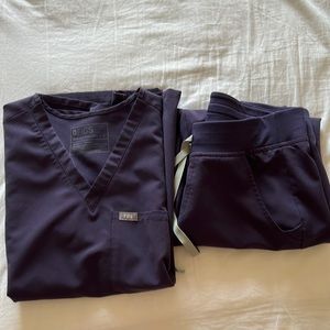 Purple shadow Figs scrub set